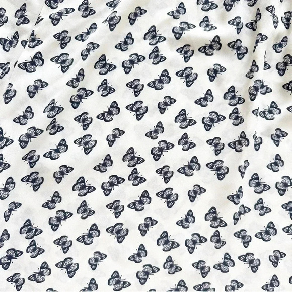 Karen Kane• Butterfly blouse - Picture 2 of 4